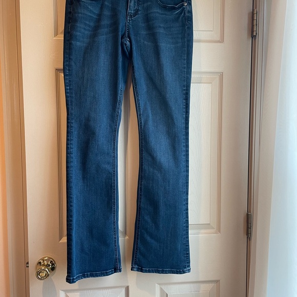 Seven7 Women's‎ Blue Jeans, Slim Boot, Size 6 - Picture 2 of 16